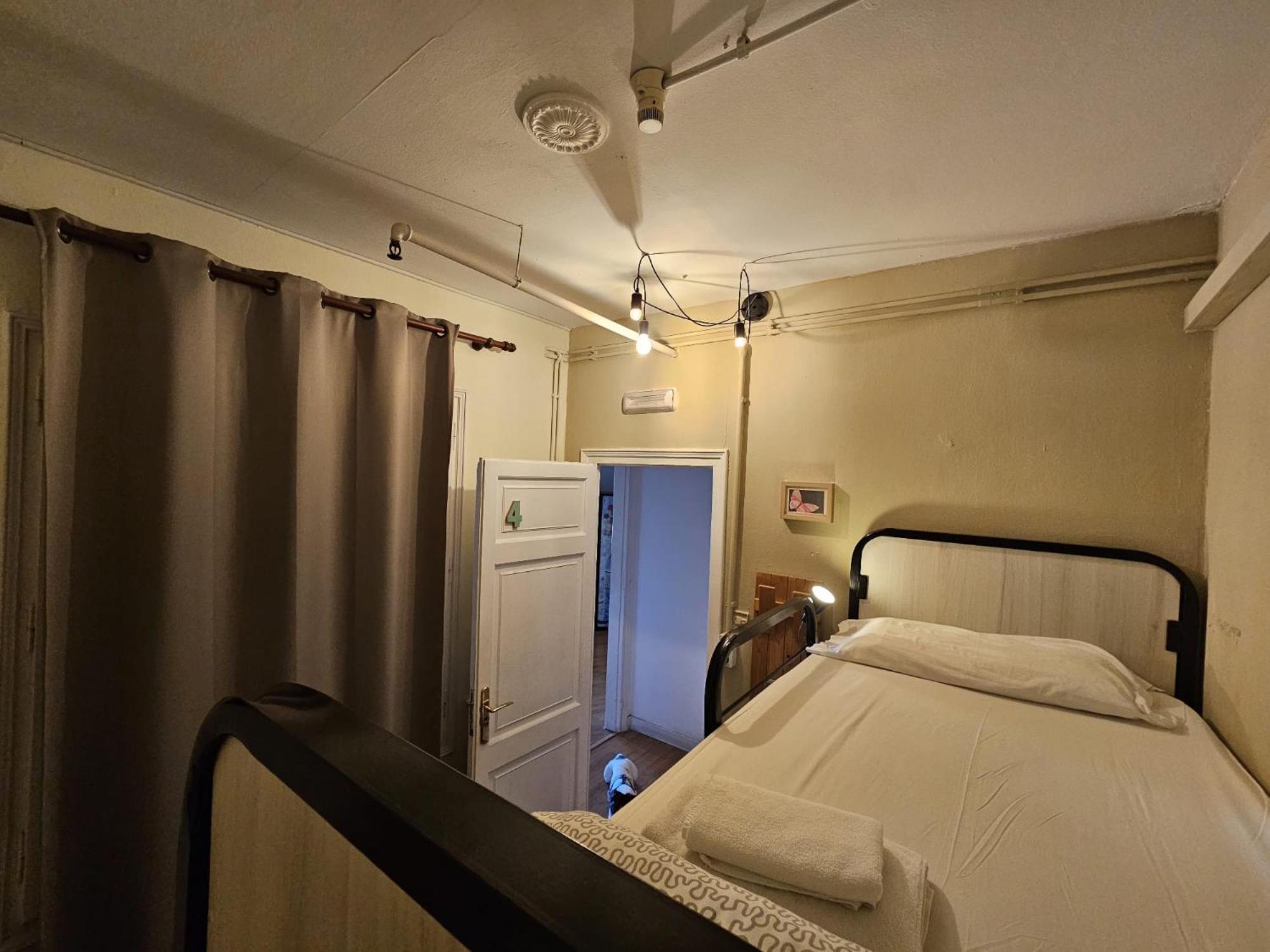 Hostel Wow
