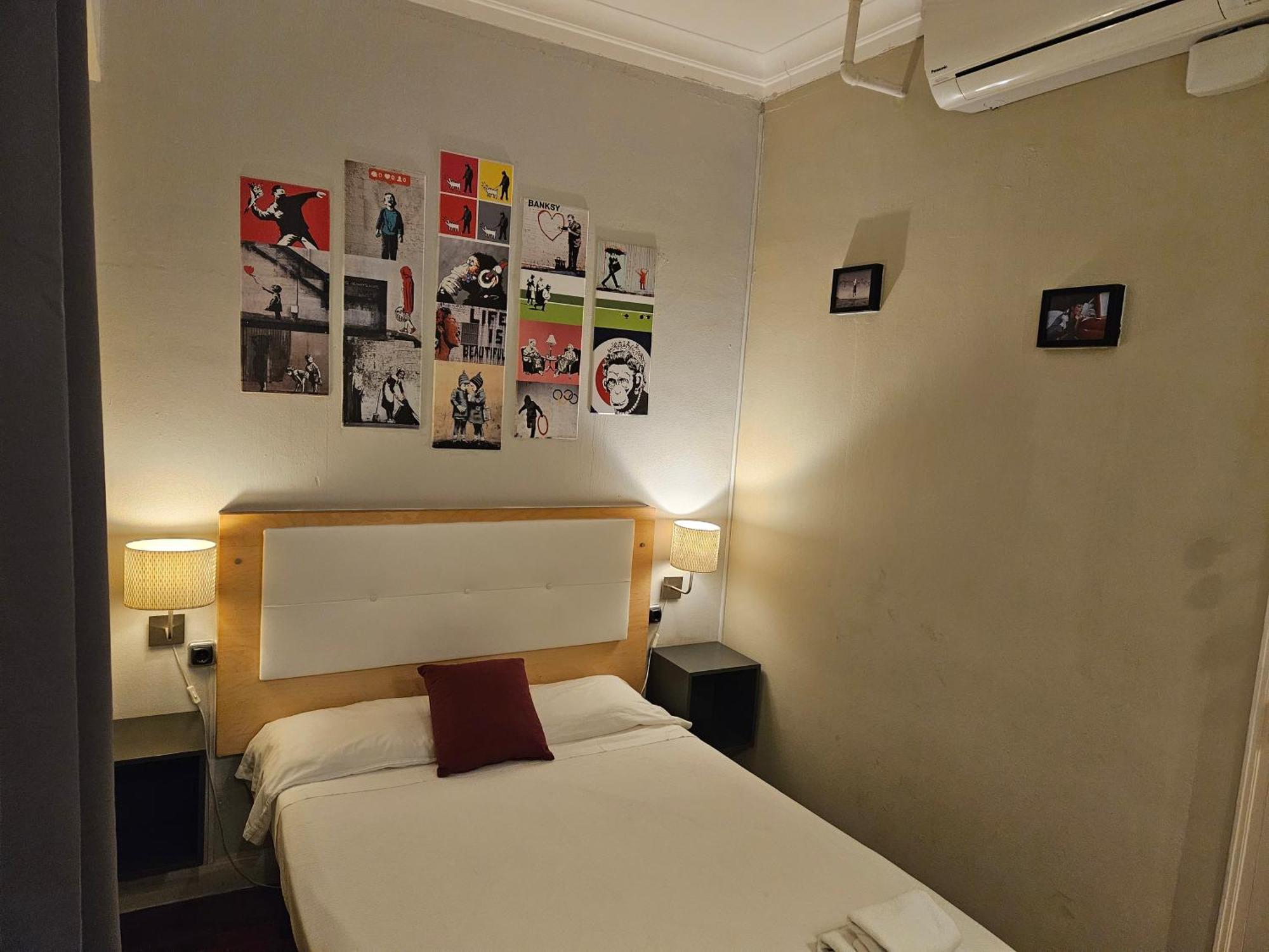 Wow Hostel *