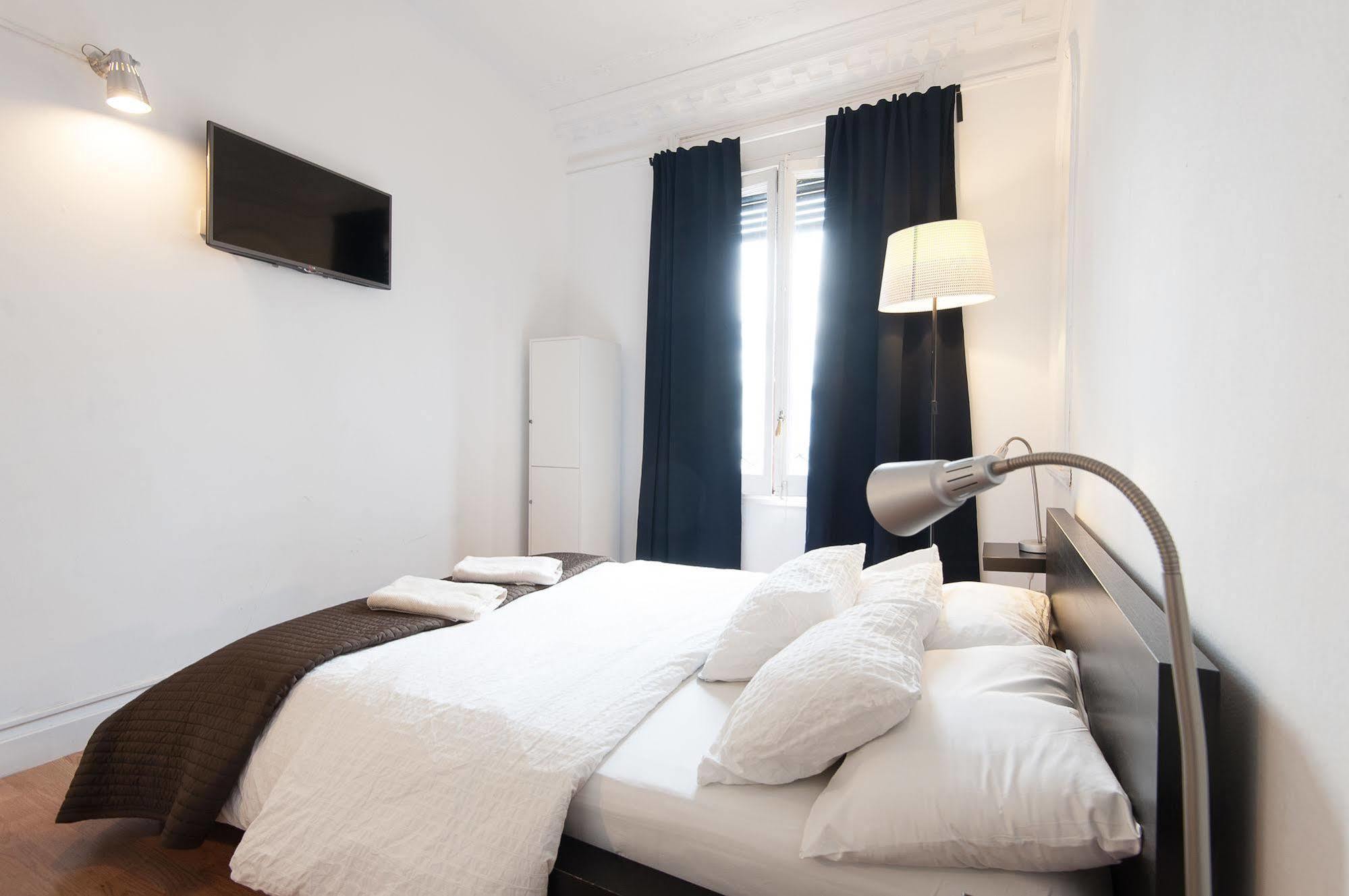 Wow Hostel